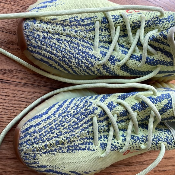 Adidas Yeezy Boost 350 V2 Semi Frozen Yellow Size 8 - Picture 5 of 8